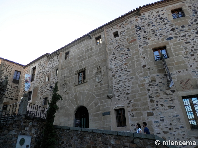 Imagen de Palacio de los Becerra