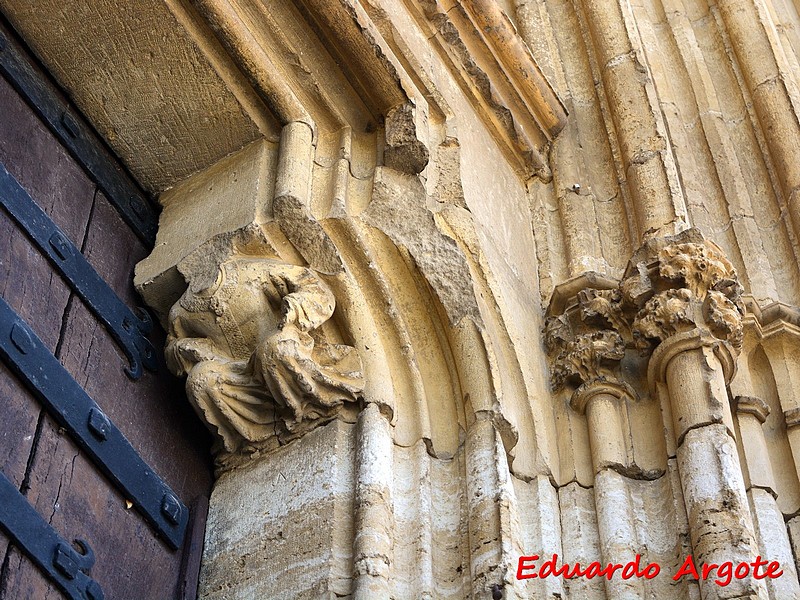 Iglesia fortificada de Santa María