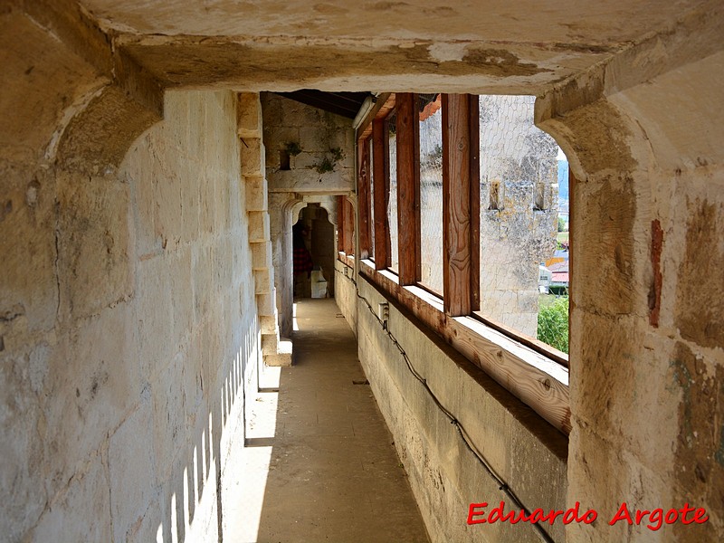 Iglesia fortificada de Santa María