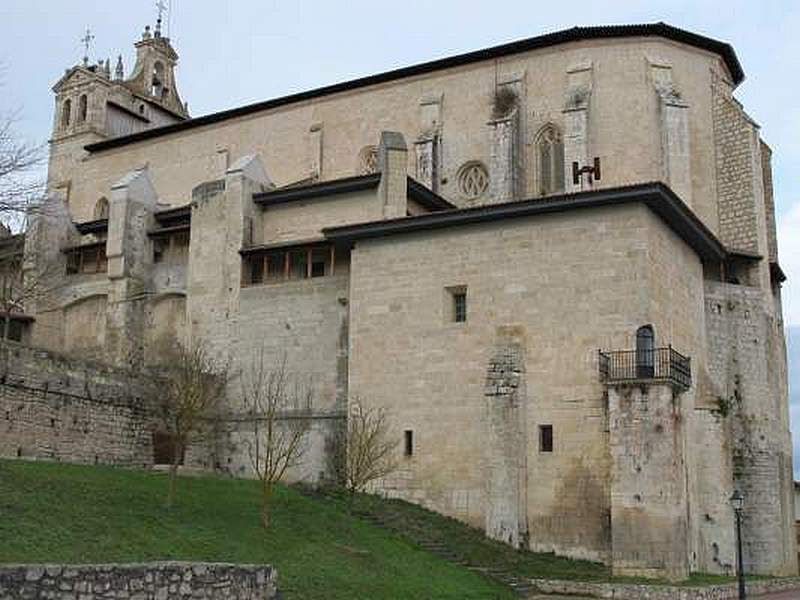 Iglesia fortificada de Santa María