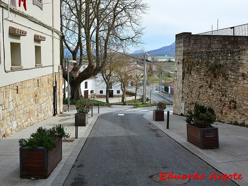 Portal de la Madura