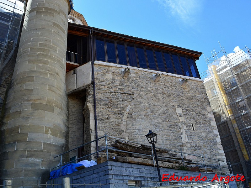 Antiguo Portal Norte de la Muralla urbna de Vitoria