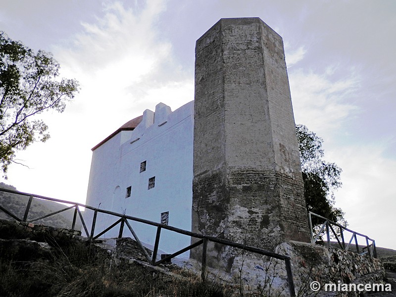 Castillo de Al-Hizam