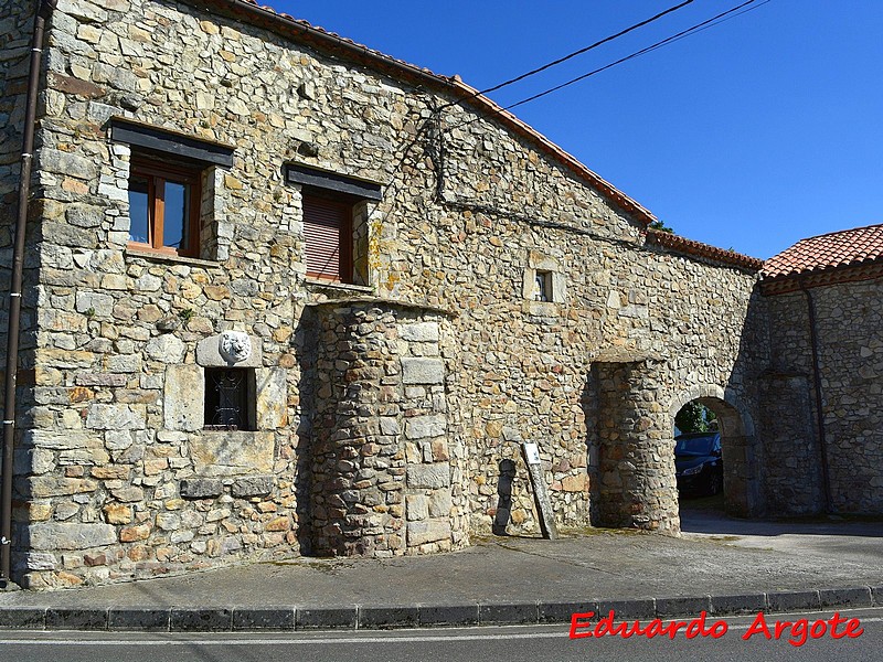 Casa fuerte de los Colombres