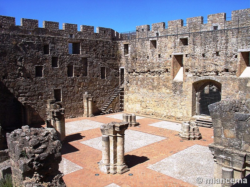 Castillo de La Adrada