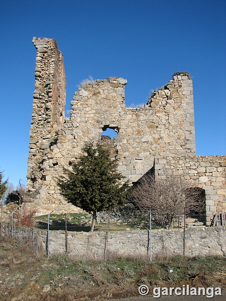 Castillo de Serranos de la Torre