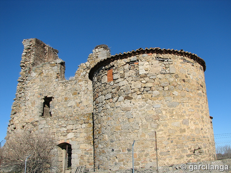 Castillo de Serranos de la Torre