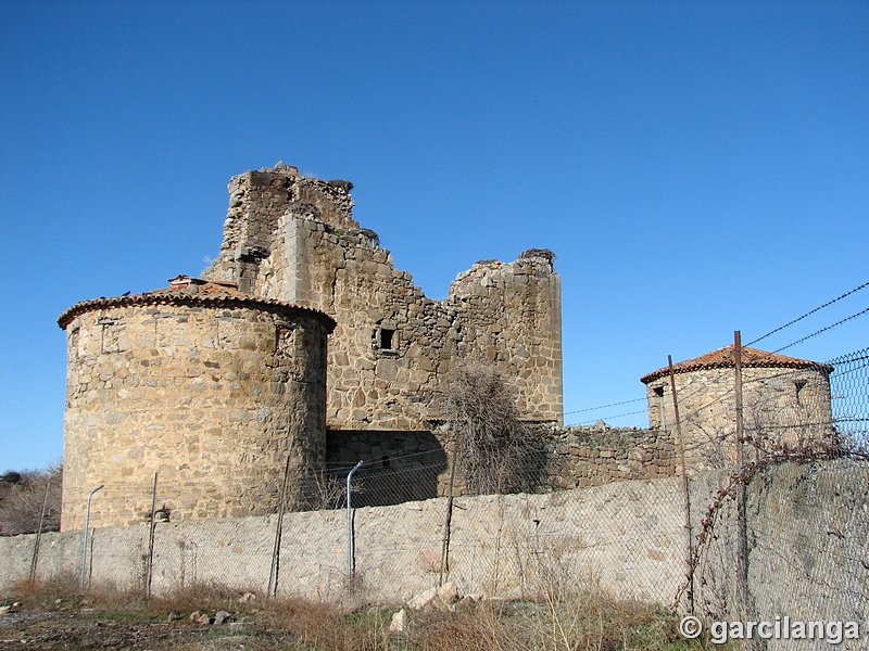 Castillo de Serranos de la Torre