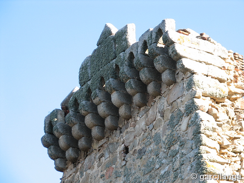 Castillo de Serranos de la Torre