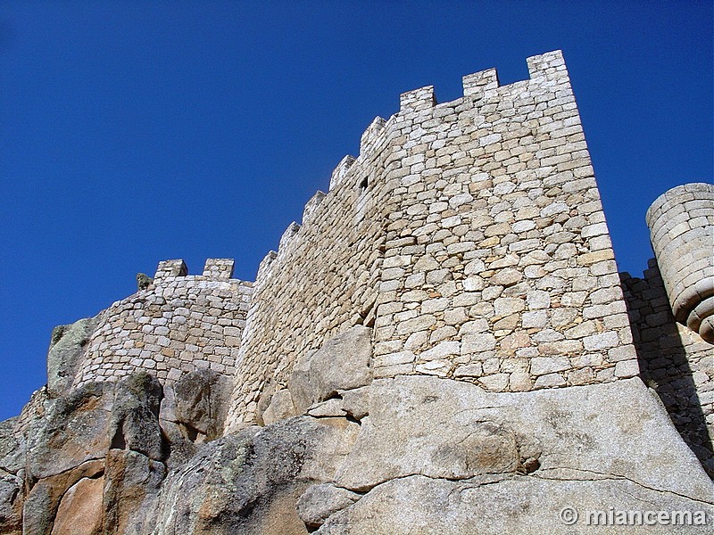 Castillo de Aunqueospese