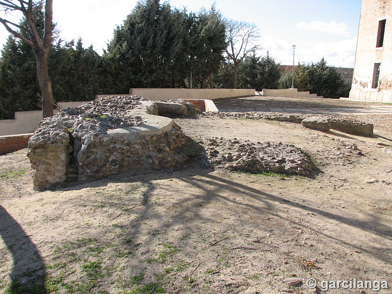 Castillo de Madrigal de las Altas Torres