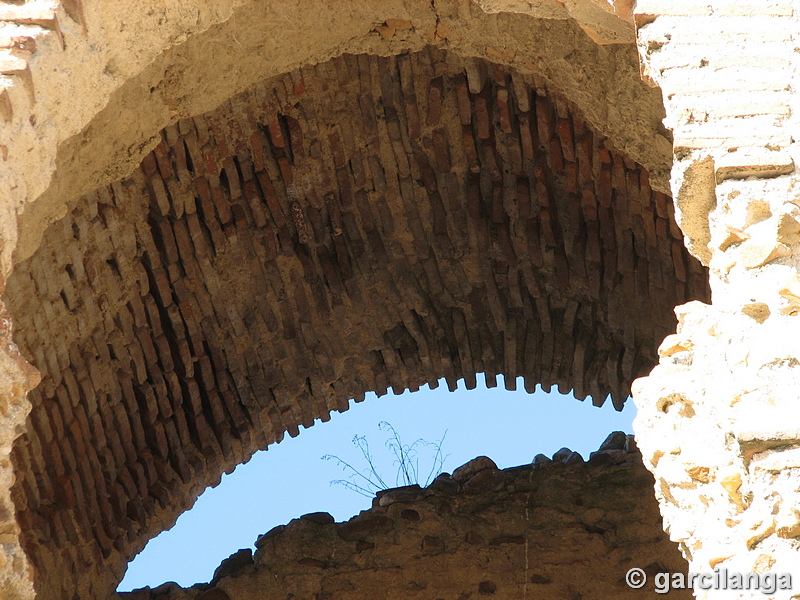 Muralla urbana de Madrigal de las Altas Torres