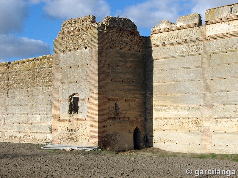 Muralla urbana de Madrigal de las Altas Torres