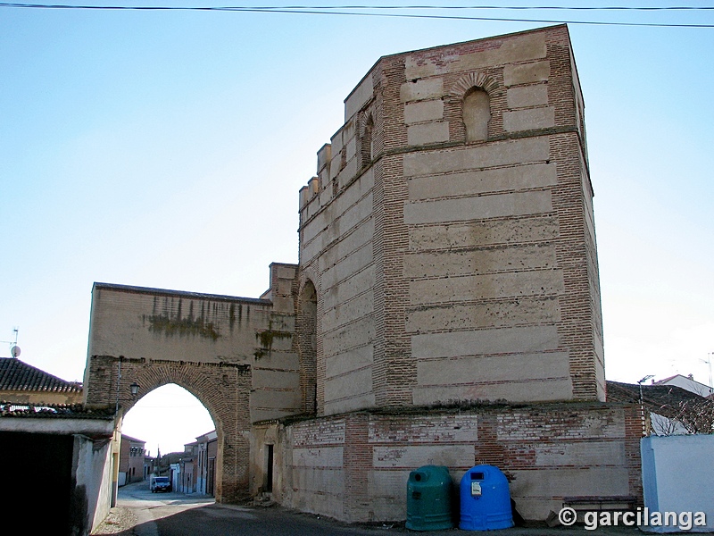 Muralla urbana de Madrigal de las Altas Torres