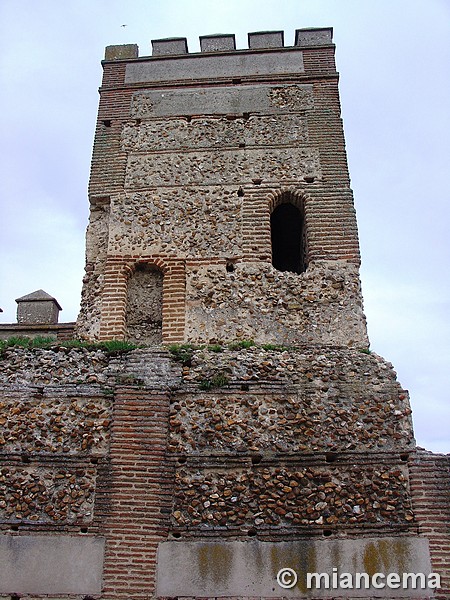 Muralla urbana de Madrigal de las Altas Torres