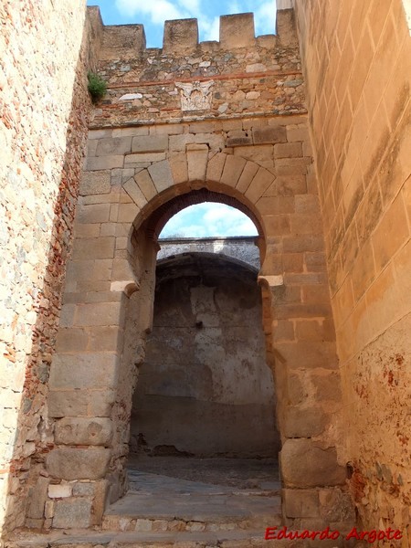 Puerta del Capitel