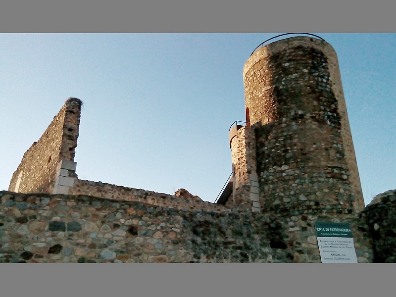 Castillo de Medina de las Torres