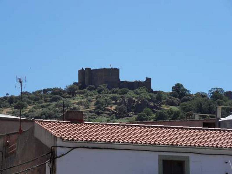Castillo de Salvatierra de los Barros