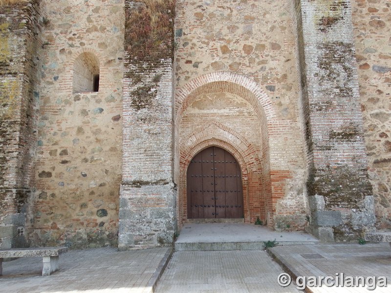 Iglesia fortificada del Salvador