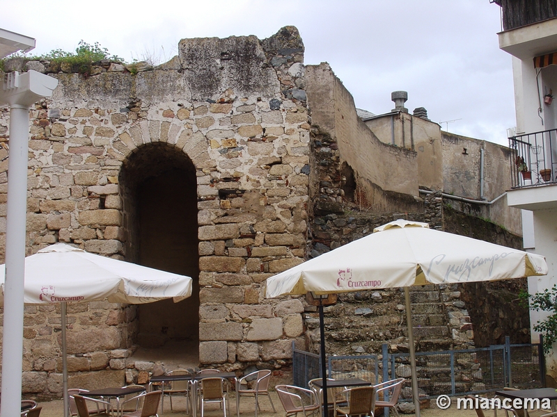 Muralla romana y medieval de Mérida