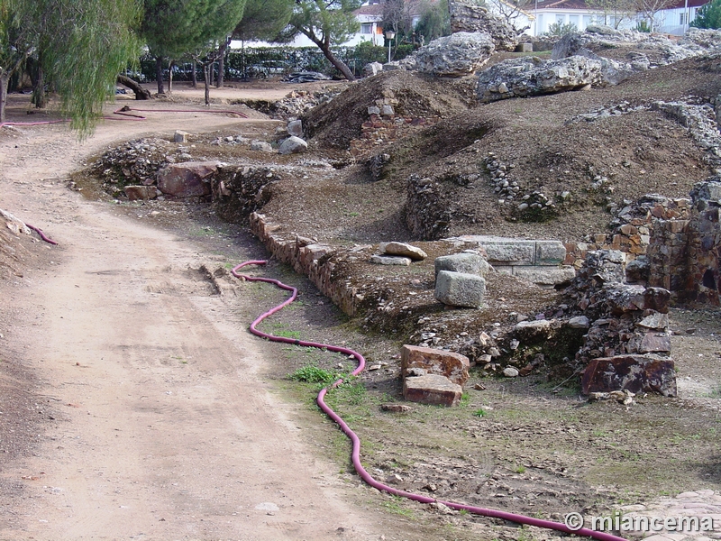 Muralla romana y medieval de Mérida