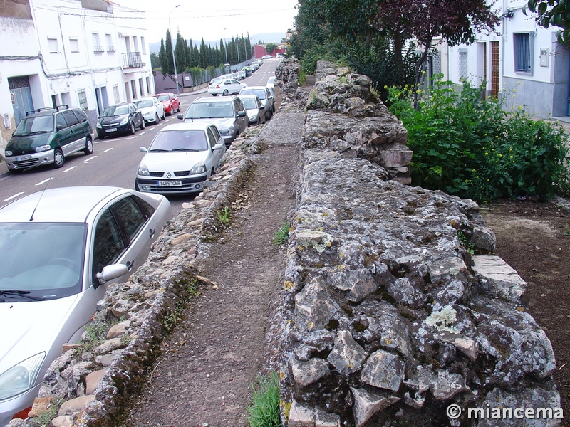 Muralla romana y medieval de Mérida