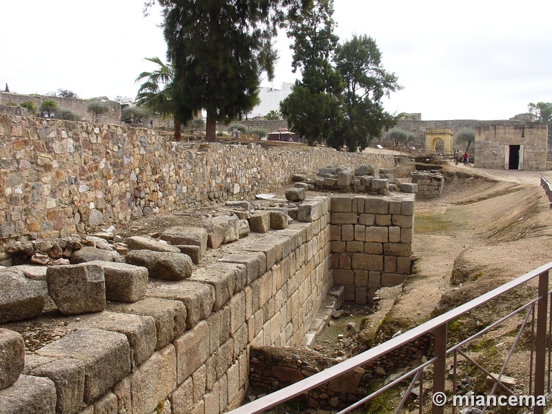 Muralla romana y visigoda de Mérida