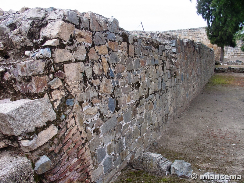 Muralla romana y visigoda de Mérida