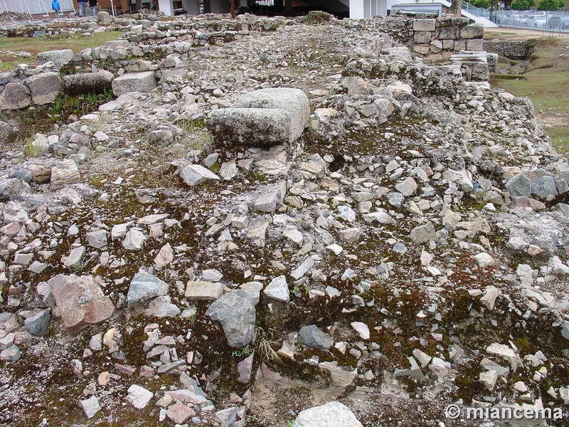 Muralla romana y visigoda de Mérida