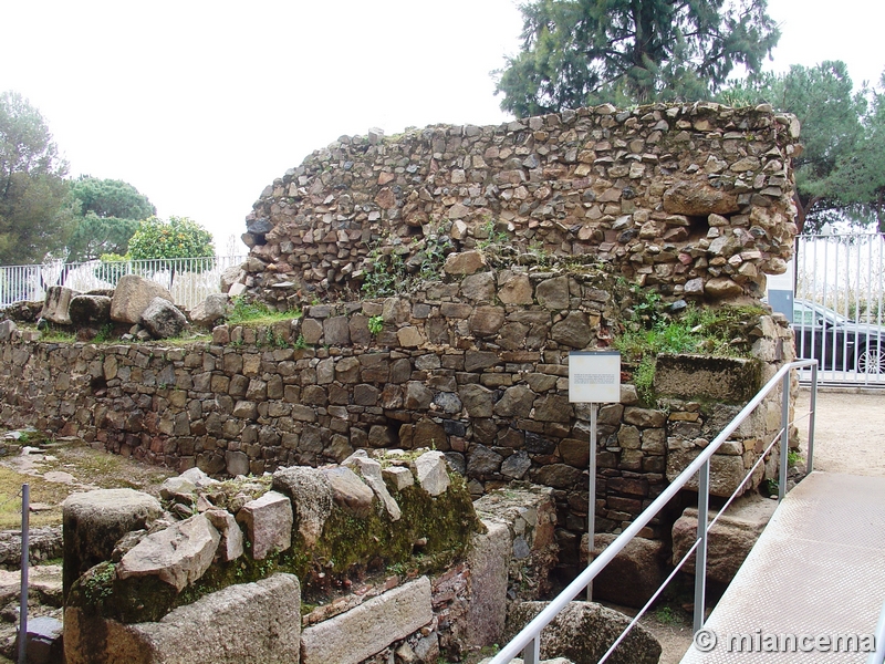 Muralla romana y visigoda de Mérida