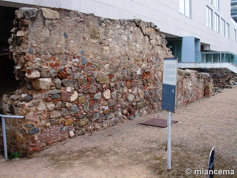 Muralla romana y visigoda de Mérida