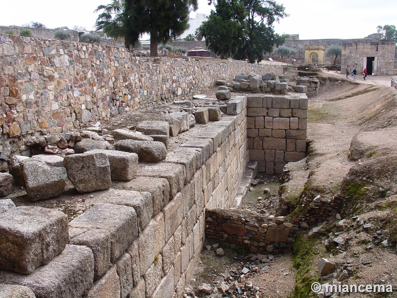 Muralla urbana de Mérida