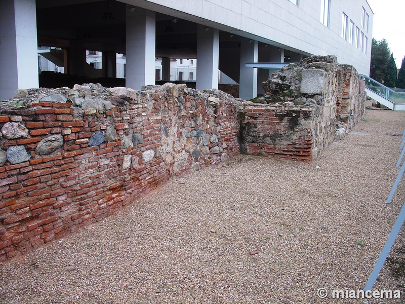 Muralla urbana de Mérida