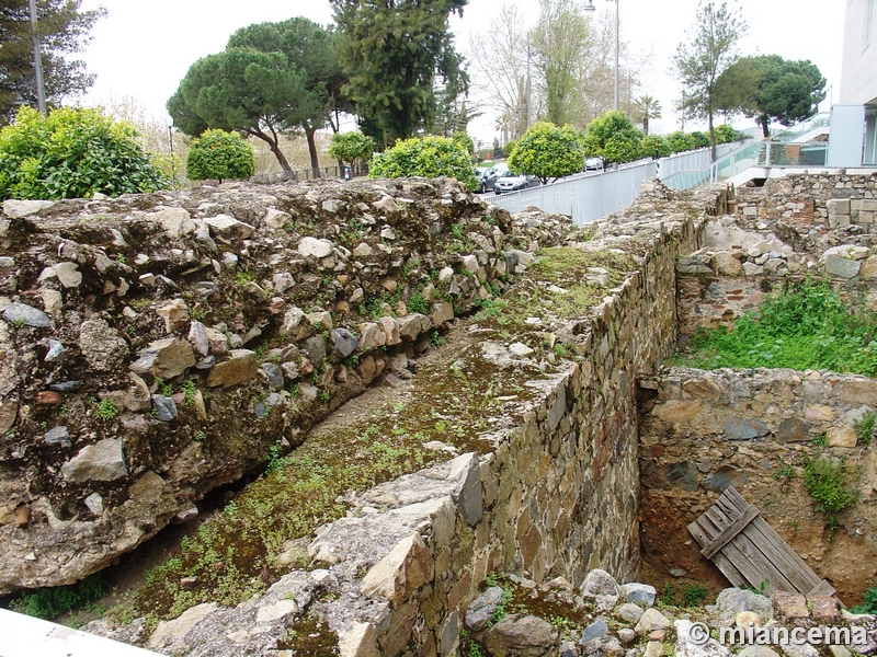 Muralla urbana de Mérida