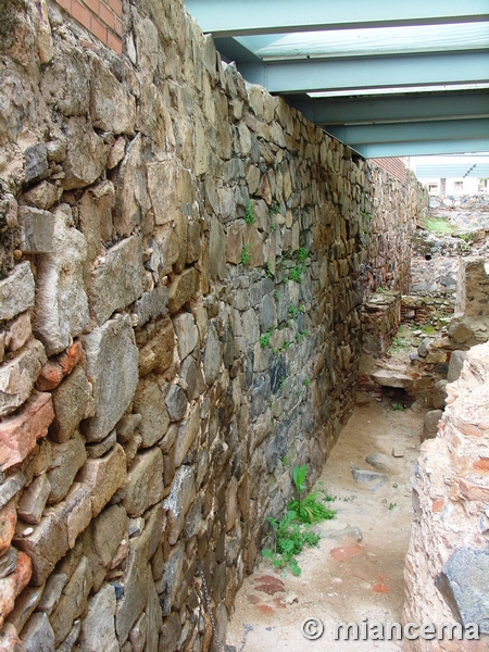 Muralla urbana de Mérida