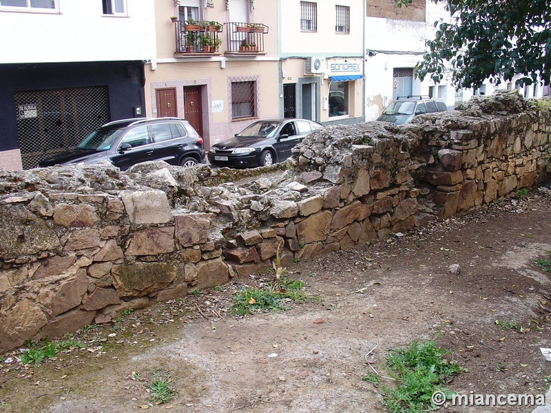 Muralla urbana de Mérida