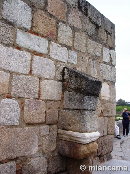 Muralla urbana de Mérida