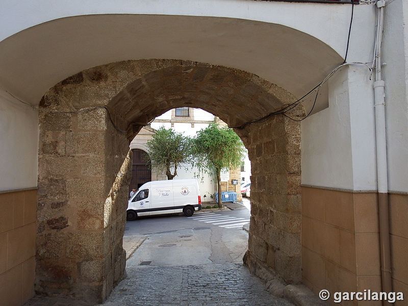 Puerta de la Villa