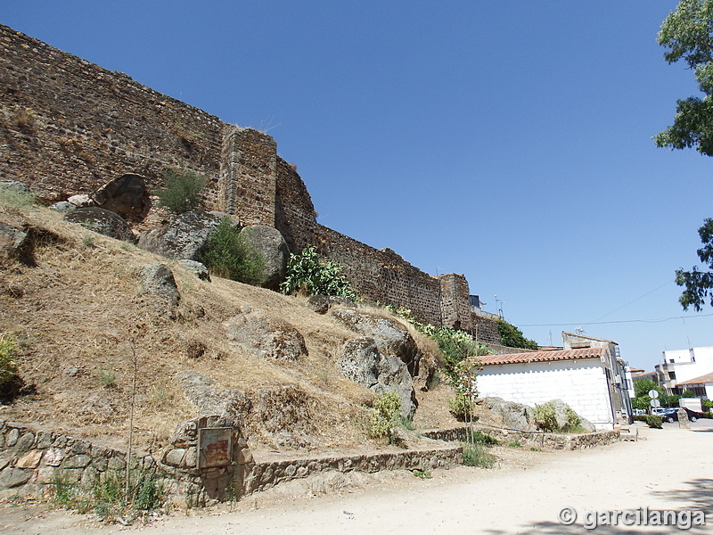 Muralla urbana de Alburquerque