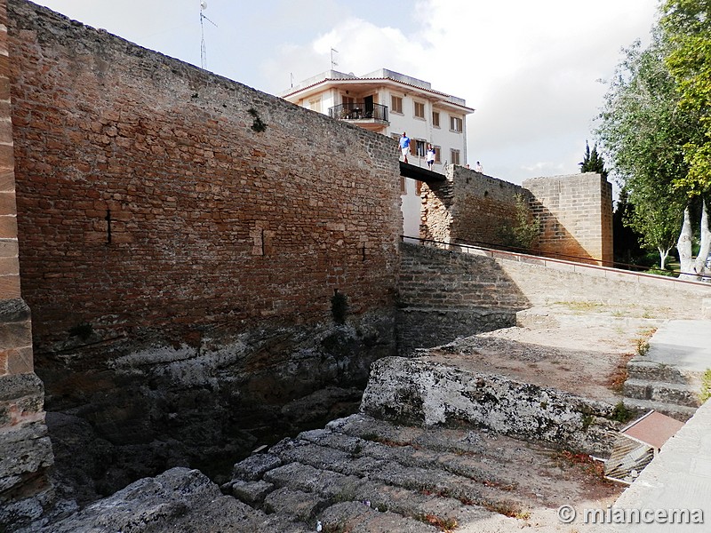 Muralla medieval de Alcúdia