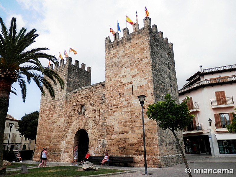 Muralla medieval de Alcúdia