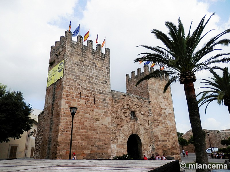 Muralla medieval de Alcúdia