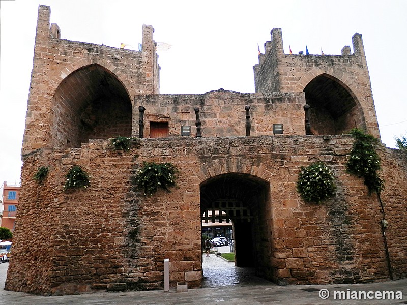 Muralla medieval de Alcúdia