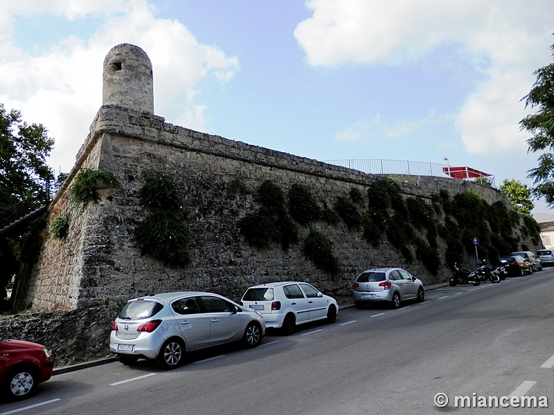 Muralla renacentista de Alcúdia