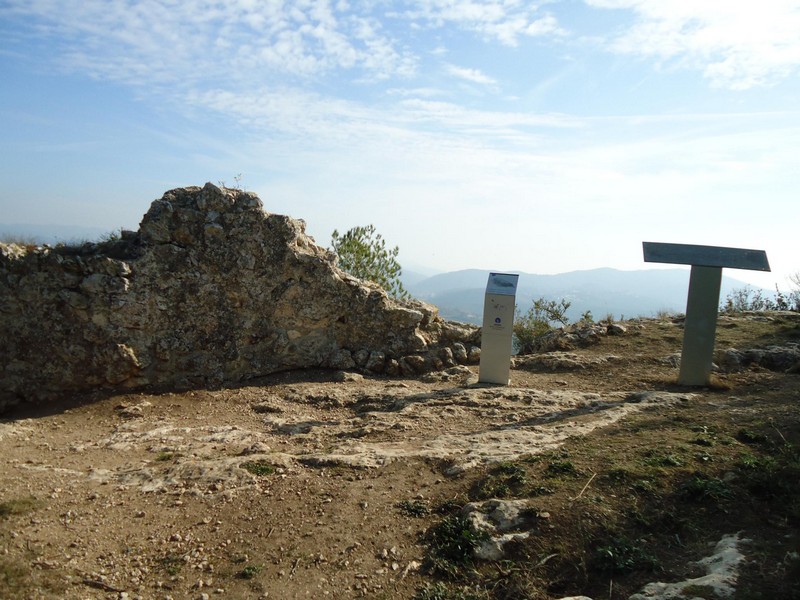 Muralla urbana de Olèrdola