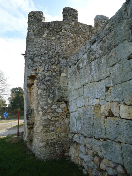 Muralla urbana de Olèrdola