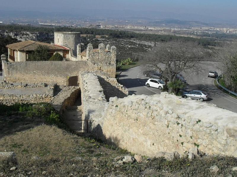 Muralla urbana de Olèrdola