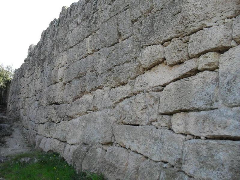 Muralla urbana de Olèrdola