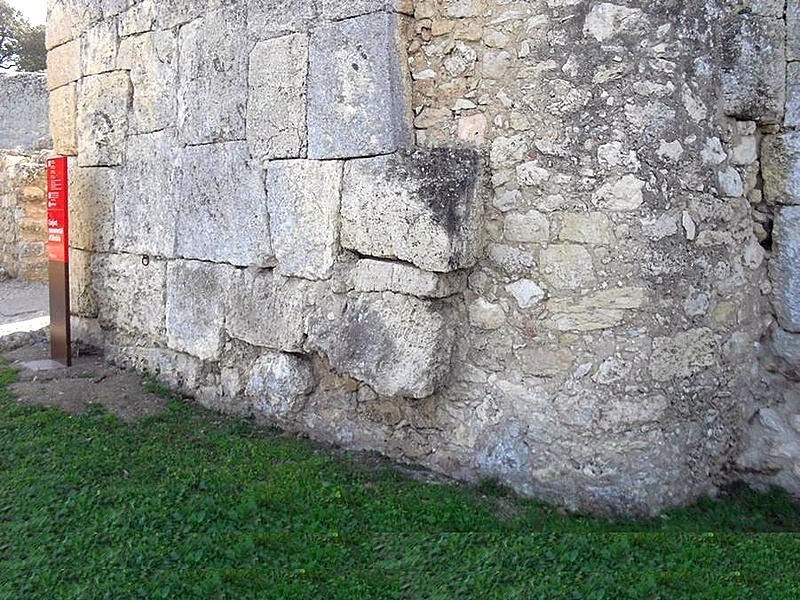 Muralla urbana de Olèrdola