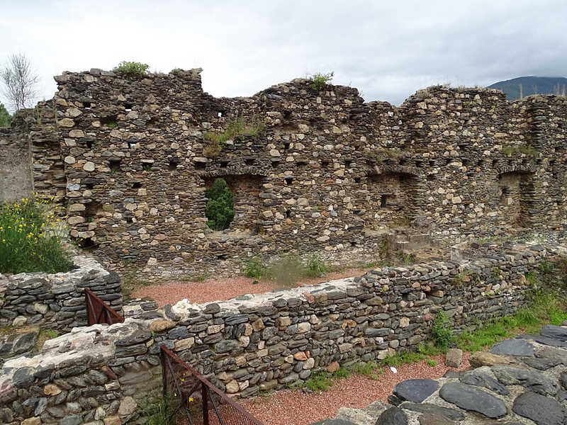 Castillo de Montclús